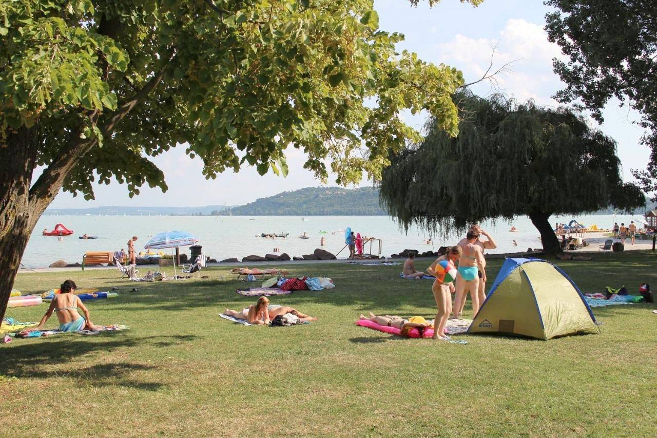 Happy Camp mobile homes in Balatontourist Füred Camping & Bungalows in Balatonfüred, Balatonfüredi járás