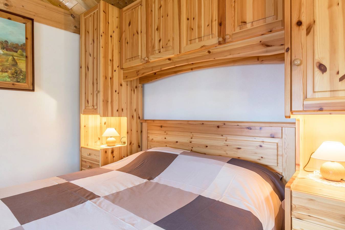 Chalet 'Baita Bocheto' with Balcony & Terrace in Levico Terme, Valsugana