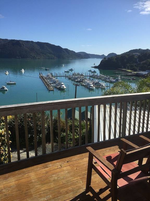 Holiday home for 4 people, with balcony, with pets in Northland