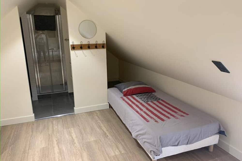 Maison Bretonne Rénovée au Cœur de Bignan – Confort & Charme in Bignan, Région de Pontivy