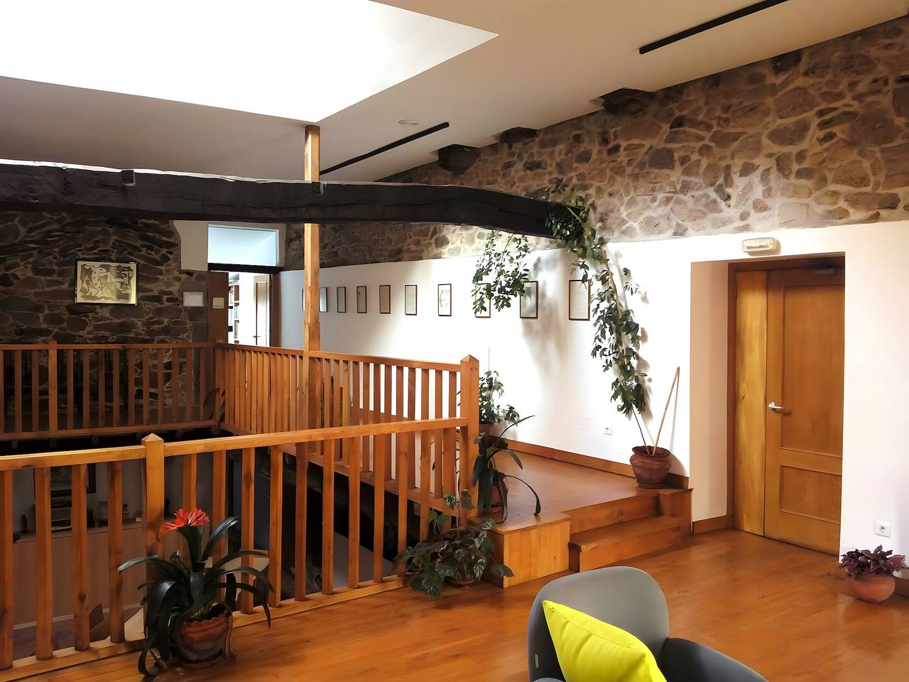 Finca 'Portomeñe' mit Bergblick, privatem Garten und Wi-Fi in Quinzán, Chantada