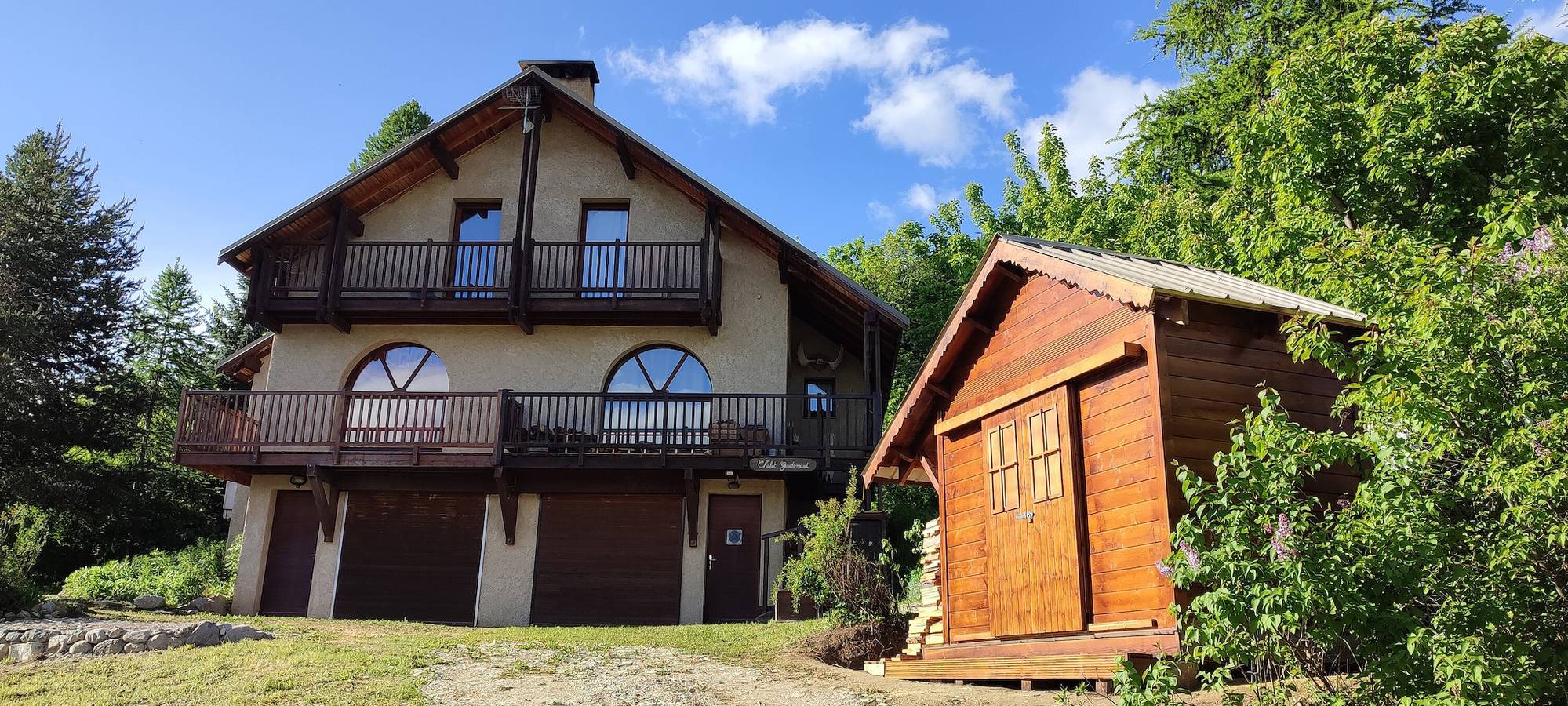 Entire apartment, Mountain Chalet Apartment (6 Guests) in Puy-Saint-Vincent, Écrins National Park