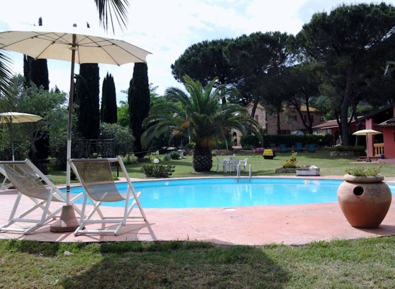 Appartamento intero, Appartamento 'Cabernet' con piscina condivisa, terrazza privata e giardino in comune in Suvereto, Costa degli Etruschi