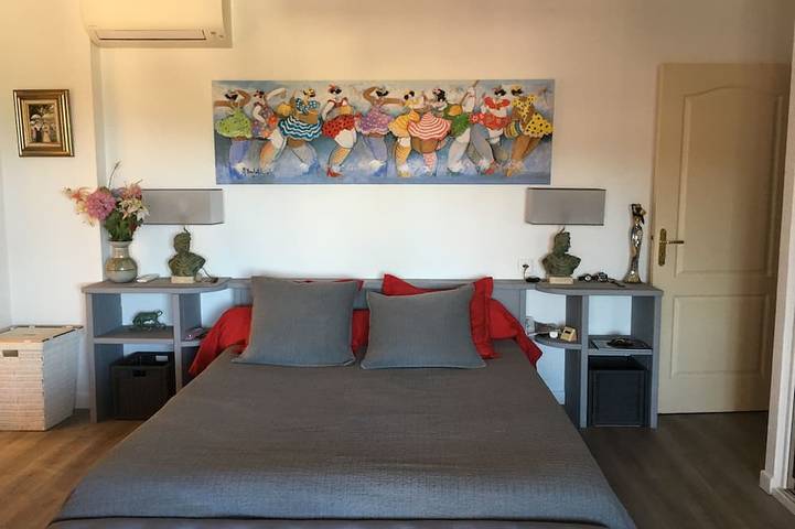 Entire apartment, Les Hauts De Vaugrenier Beautiful duplex with pool in Villeneuve-Loubet, Mediterranean Coast (France)