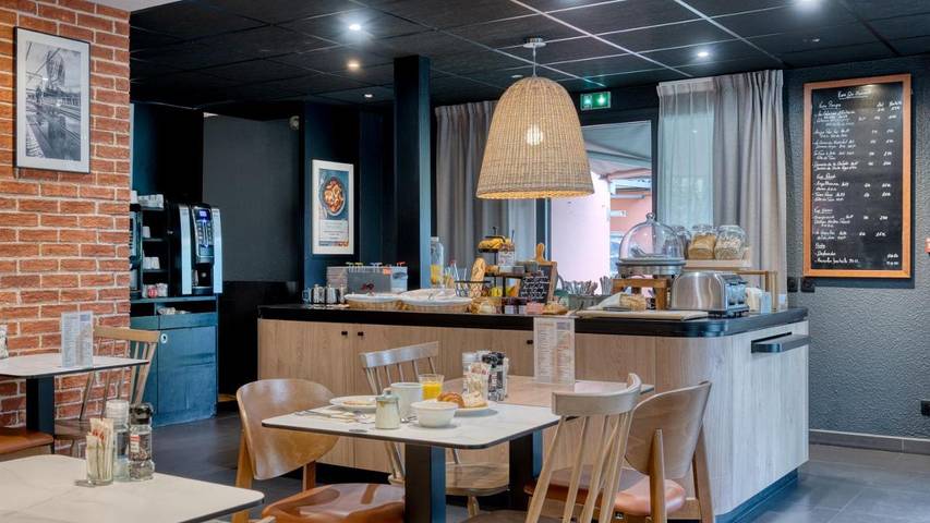 Hôtel pour 2 personnes, avec terrasse dans Lomme - 2