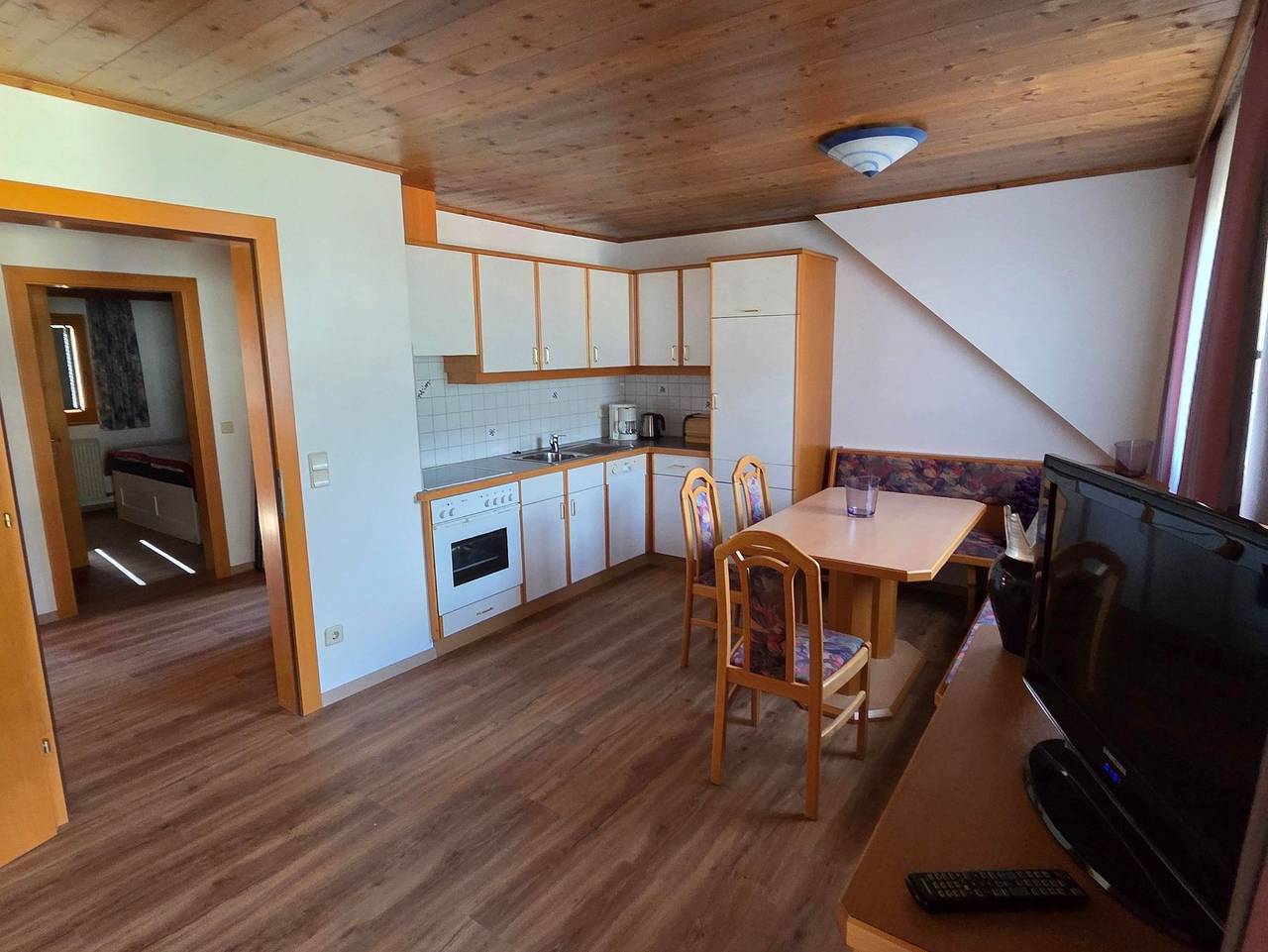 Ganze Ferienwohnung, Ossiacher Hof - Apartment in Ossiach, Bezirk Feldkirchen