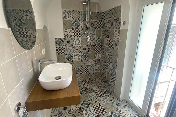 Ganze Wohnung, Delightful one-bedroom apartment in the heart of the historic Gaetano center. A stone's throw from the sea in Gaeta, Latina Provinz