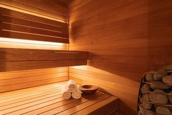 Villa für 17 Personen, mit Whirlpool und Garten sowie Sauna in Strand (Rogaland)