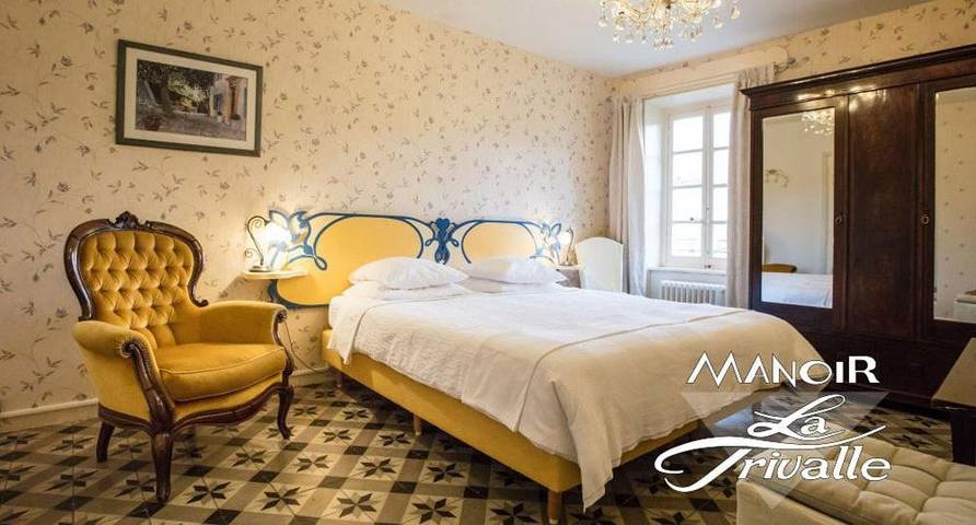 Chambre d’hôte pour 2 personnes, avec Terrasse et Jardin ainsi que Piscine et Vue
