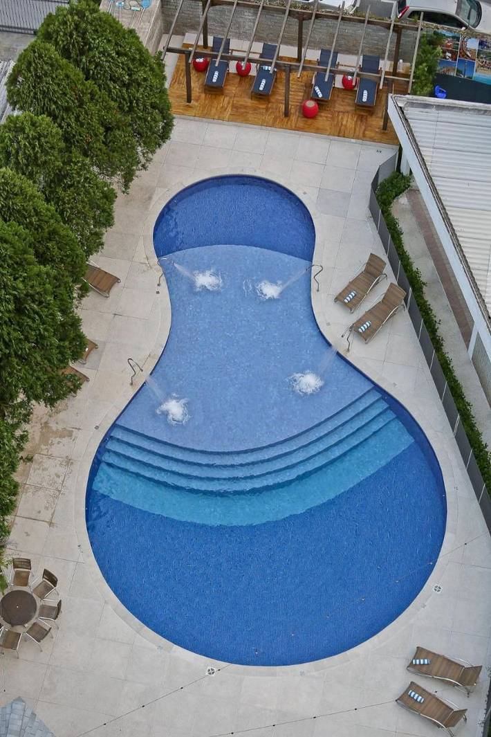 Pousadas para 3 pessoas, com piscina e sauna e ainda piscina infantil and jacuzzi em Itajaí