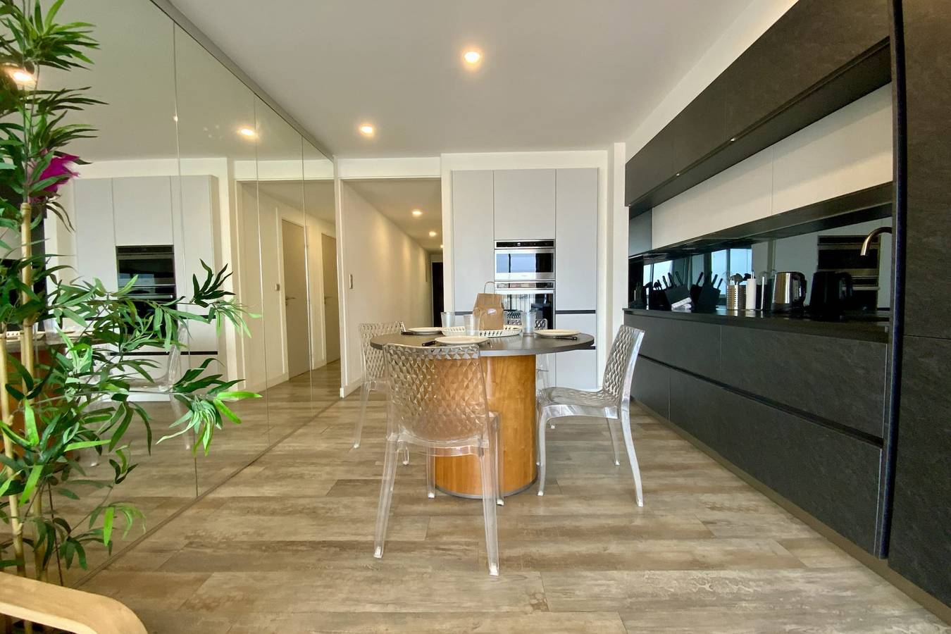 Ganze Wohnung, Les Pieds Dans L'Eau - Appartement moderne à 50 m plage – Le Grau-du-Roi in Port Camargue, Le Grau-du-Roi