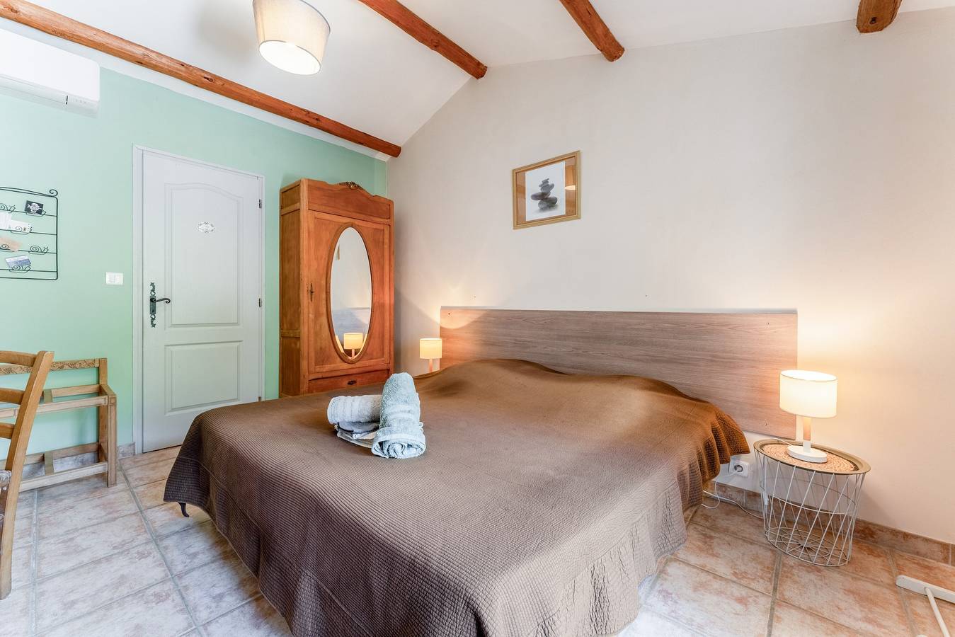 Kamer Sauge met gedeeld zwembad, wifi en airconditioning in Pernes-les-Fontaines, Vaucluse