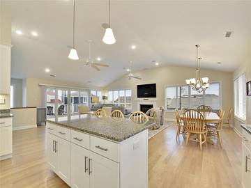 Vacation House for 15 Guests in South Bethany, Delaware, Picture 2