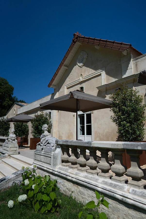 Hôtel pour 2 personnes, avec Terrasse et Jardin ainsi que Piscine et Sauna à Salles-sur-Mer