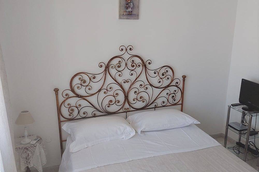 Apartamento entero, Domus Dejanas 180sqm apartamento en el centro de Quartu Sant'Elena in Quartu Sant'Elena, Campidano