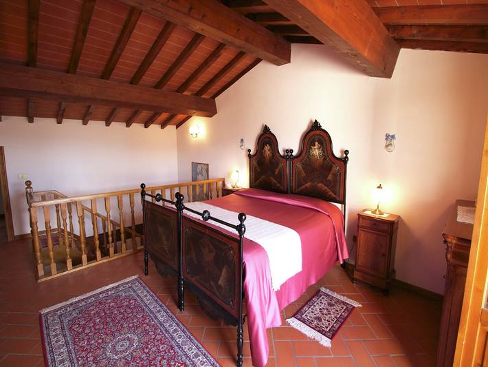 Gîte pour 2 personnes, avec piscine et terrasse, adapté aux familles à Poppi - 4
