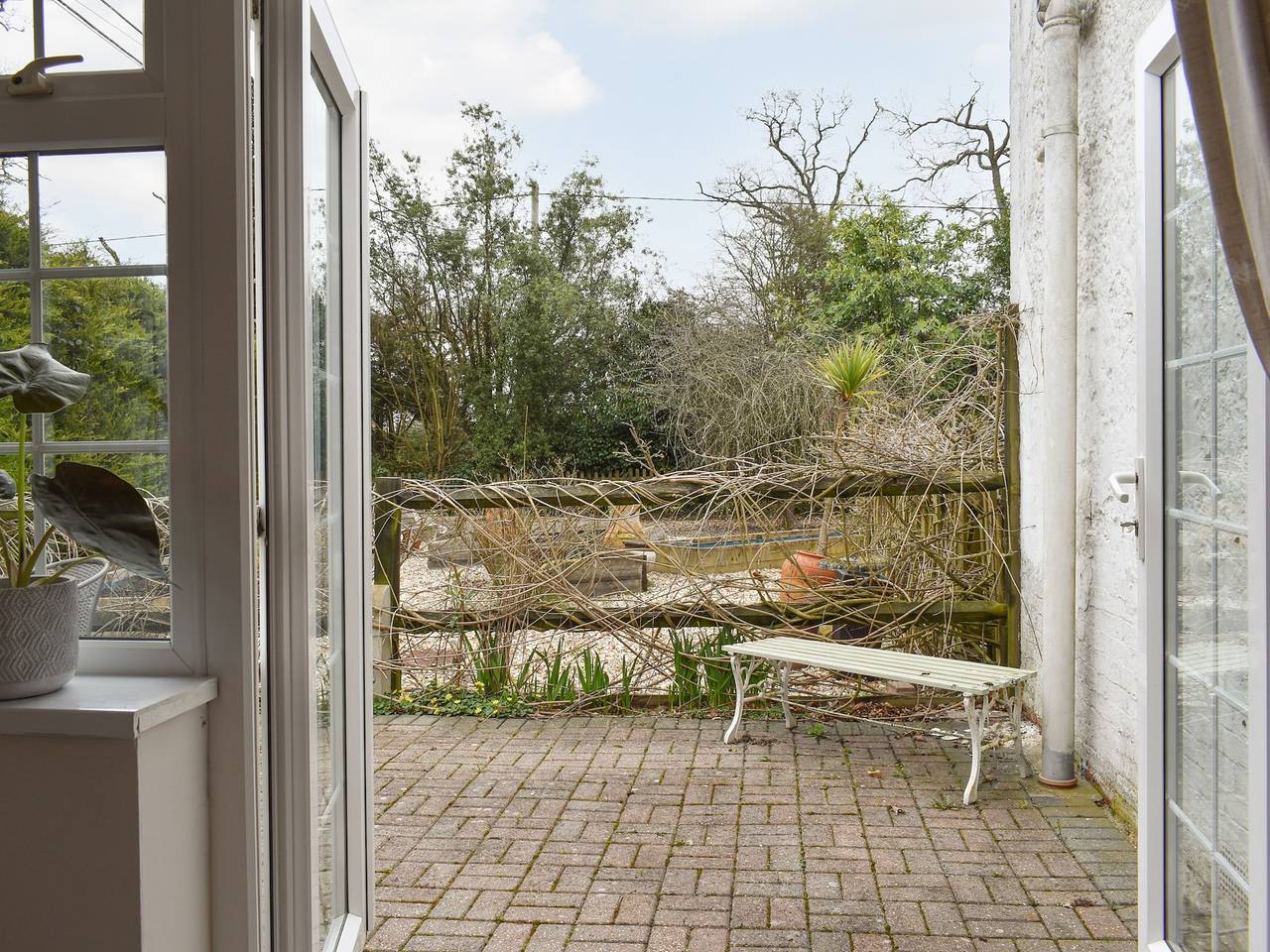 Wisteria Cottage in Hordle, Hampshire
