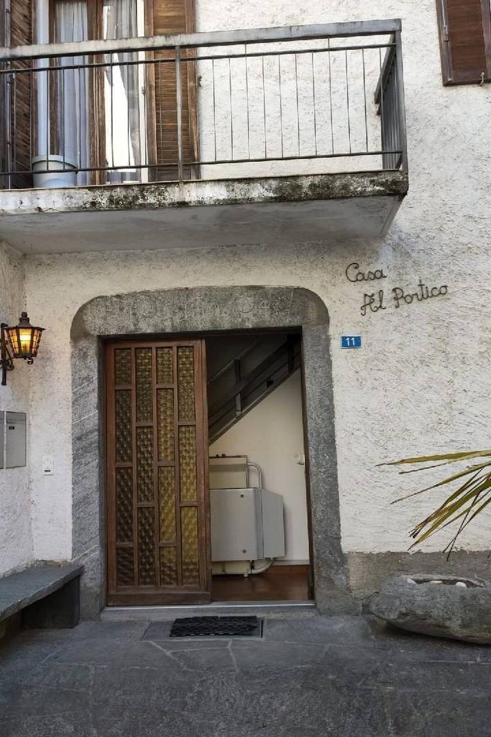 Ferienwohnung für 5 Personen, mit Balkon und Garten in Cevio