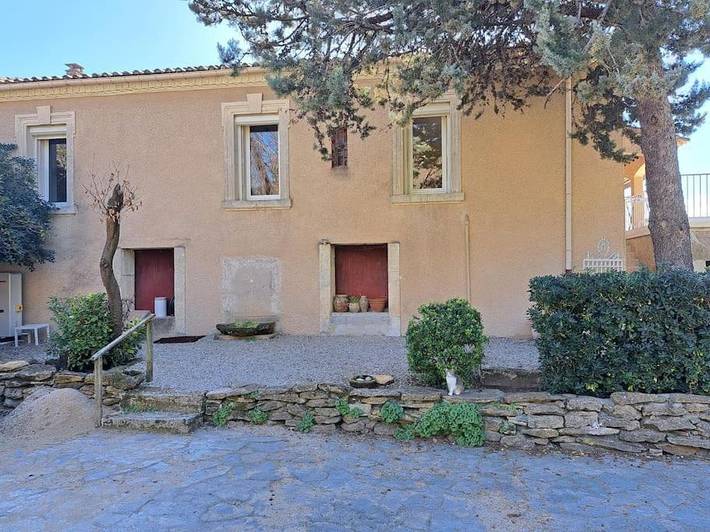 Location de vacances pour 6 personnes, avec jardin ainsi que vue et balcon à Vailhauquès - 2