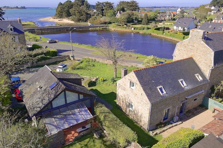 Gîte pour 6 personnes, avec terrasse et jardin dans Plage Penvern
