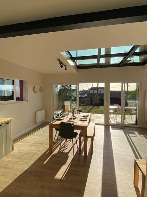 Vakantiehuis voor 10 personen, with Balkon and Terras as well as Tuin and Uitzicht in Saint-Nazaire