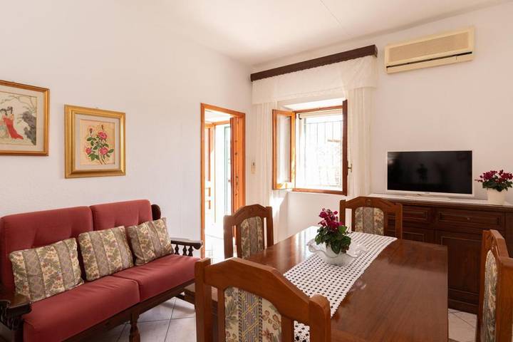 Location de vacances pour 3 personnes, avec Balcon et Terrasse à Sant'Antonio di Gallura
