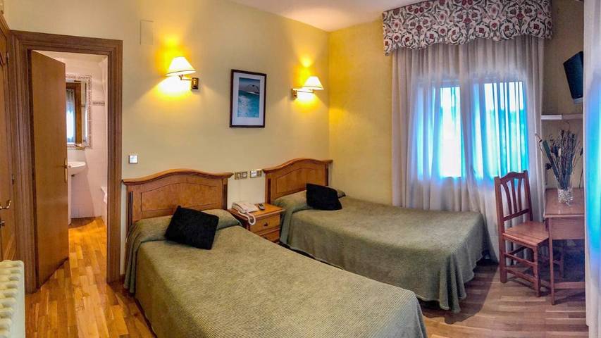 Hôtel pour 3 personnes, avec vue et jardin