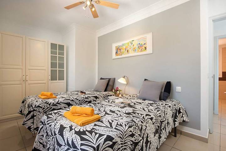 Villa Naranja avec piscine privée chauffée, vue sur la mer in Callao Salvaje, Adeje