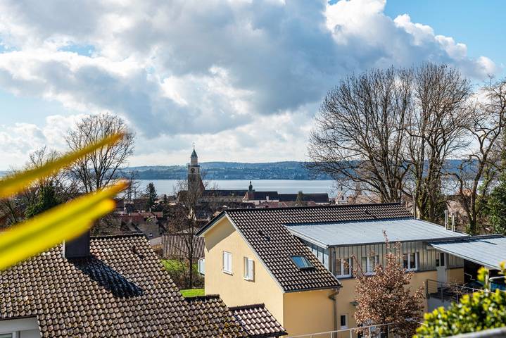 Ganze Wohnung, Gemütliche Ferienwohnung "Domicilio Lang" mit Bergblick, Wlan und Balkon; Parkplätze vorhanden in Überlingen, Region Bodensee-Oberschwaben
