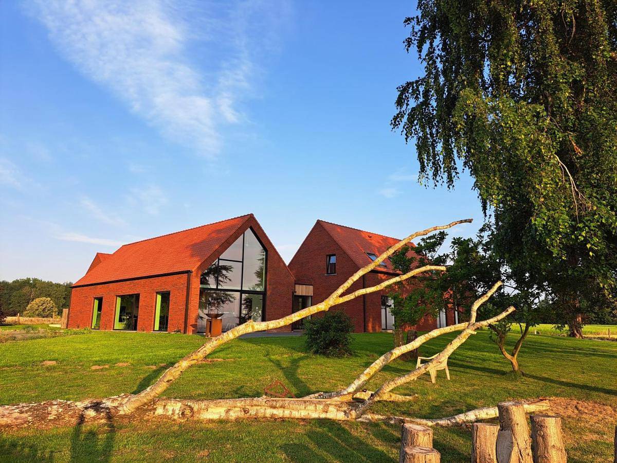 Seven-Bedroom House in Tournai, Hainaut