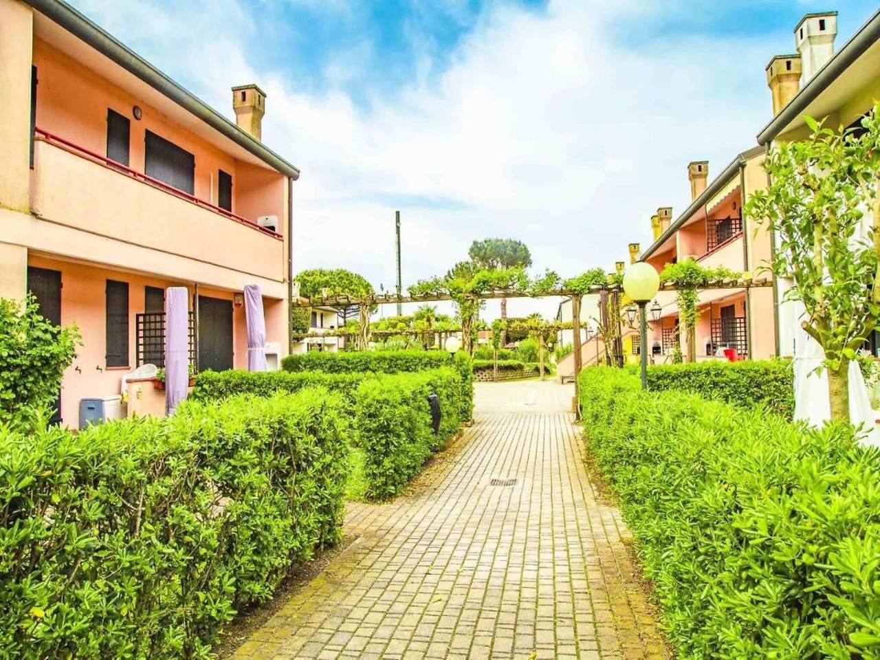 Entire apartment, Bright apartment with pool near the sea in Rosolina Mare, Polesine