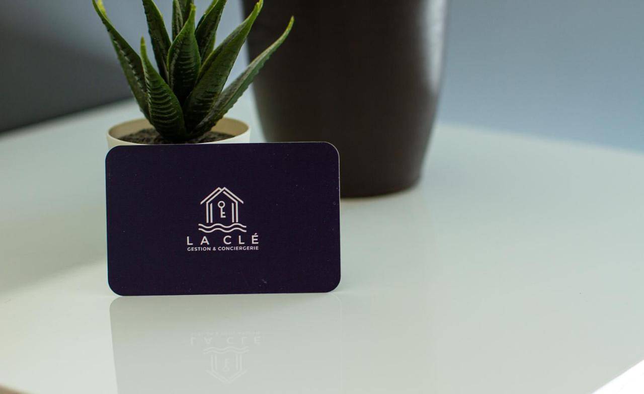 Appartement entier, La Clé Studio Clim, Wifi, Gare et Port à Toulon in Toulon, Côte méditerranéenne (France)