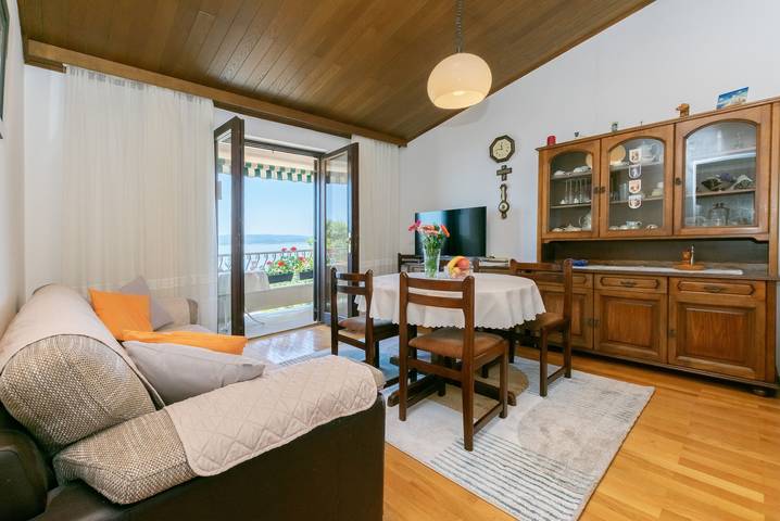 Ferienwohnung für 6 Personen, mit Terrasse in Brela