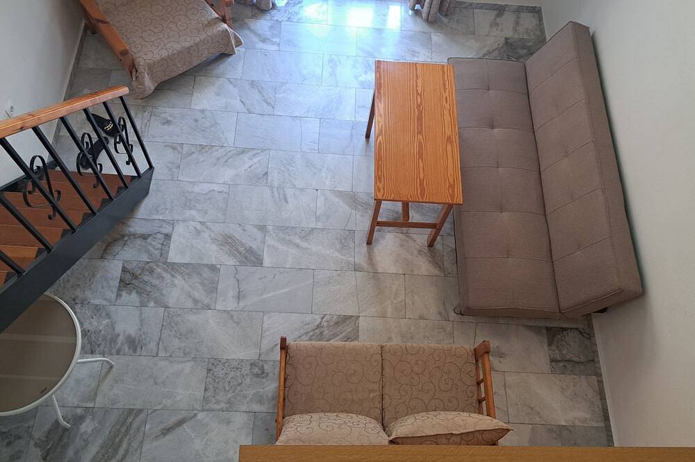 Ganze Wohnung, Artemis Studios, Agia Roumeli. Large, quiet & clean, close by to the sea. in Chania und Umgebung