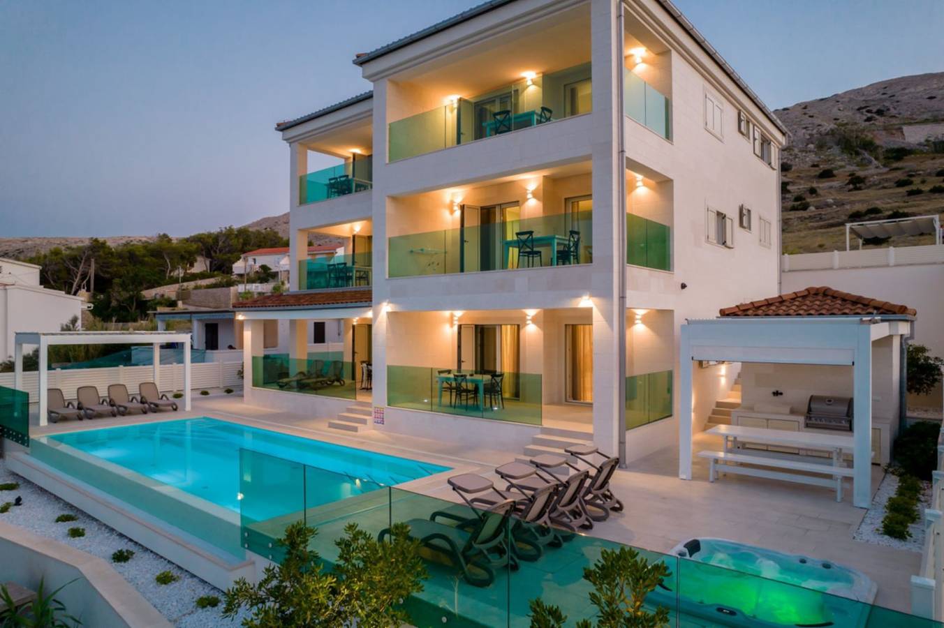 Entire apartment, Apartment 6 in Pag Town, Pag Island