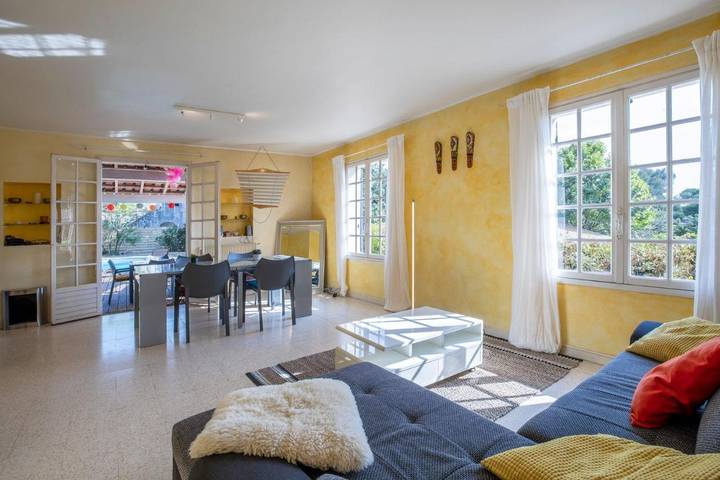 Gîte pour 13 personnes, avec piscine et jardin à Saint-Georges-d'Orques - 4