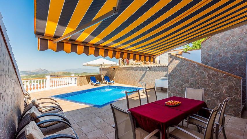 Chalet para 9 personas, con piscina y balcón/terraza en Vega de Granada - 3