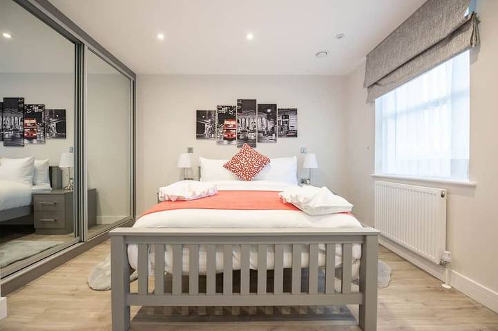 Appartement entier, Appartement-Supérieure-Salle de bain privée in Reading, Berkshire