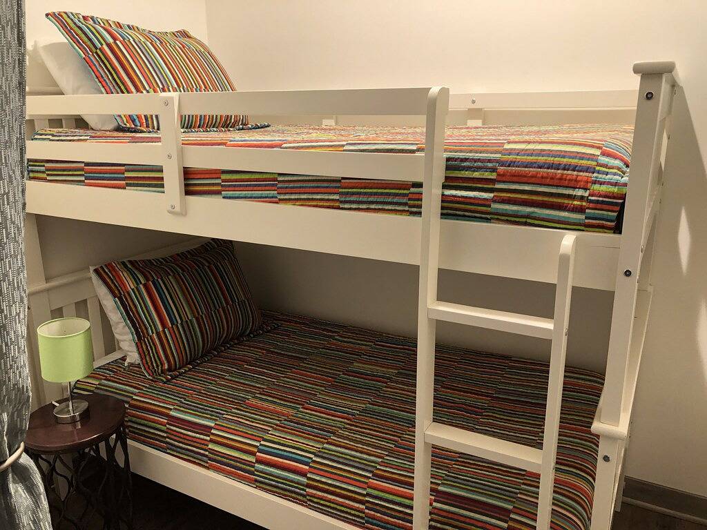 Ganze Wohnung, Harbour View Lofts ist mit Blick auf Lake Macatawa und Eldean Shipyard in Macatawa, Michigansee