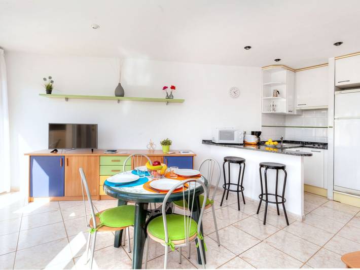 Entire apartment, Palmiers I in Llanca, Upper Empordà
