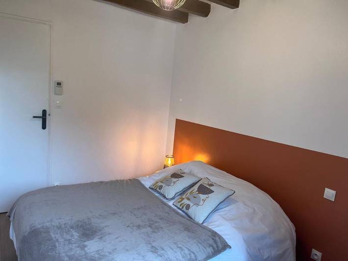 Location de vacances pour 6 personnes, avec jardin à Brette-les-Pins - 2