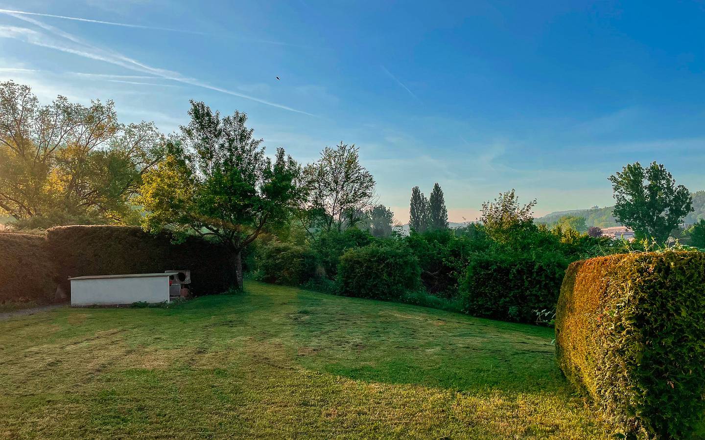 Ganze Ferienwohnung, Gästehaus Juhl - Zimmer 6 - Deluxe Einzelzimmer mit Blick auf die Burg Hohenzollern in Rangendingen, Neckar-Alb