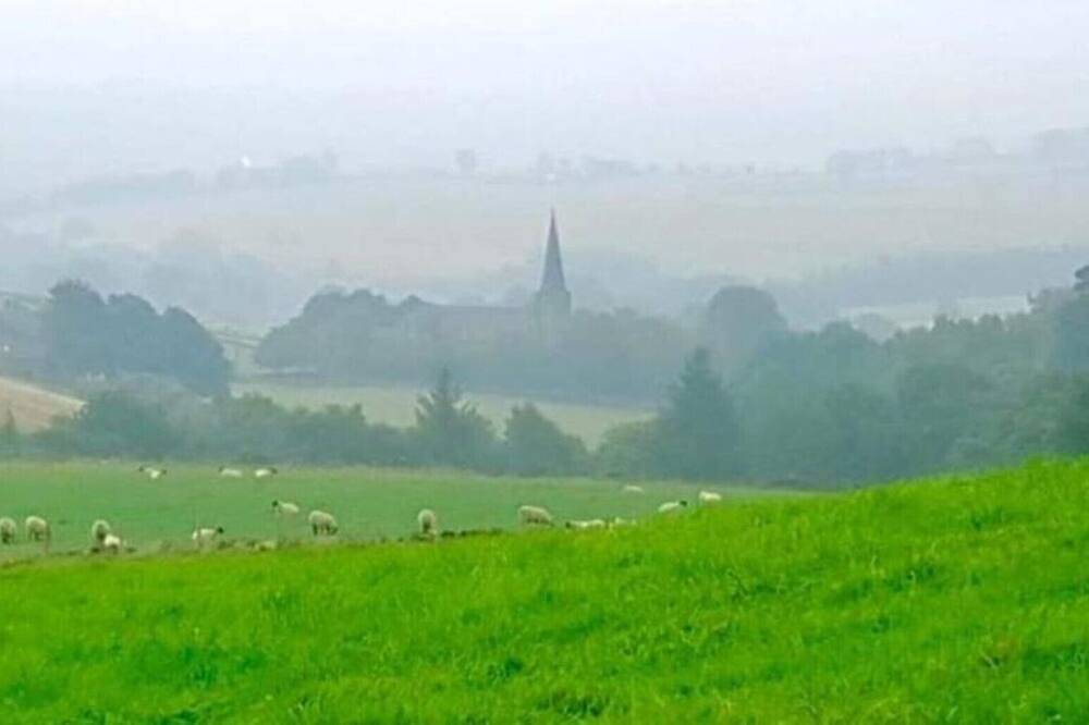 Ryburn View Cottage set in the picturesque Ryburn and Calder valley. in West Yorkshire