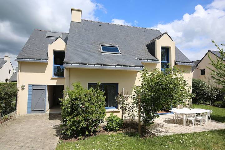 Ferienhaus für 8 Personen, mit Terrasse und Garten - 1