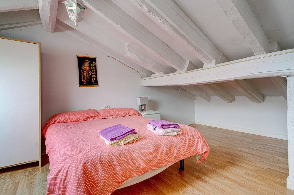Preciosa buhardilla en Hondarribia|Centro|4 Pax|, I.R. Properties in Fuenterrabía, Guipúzcoa