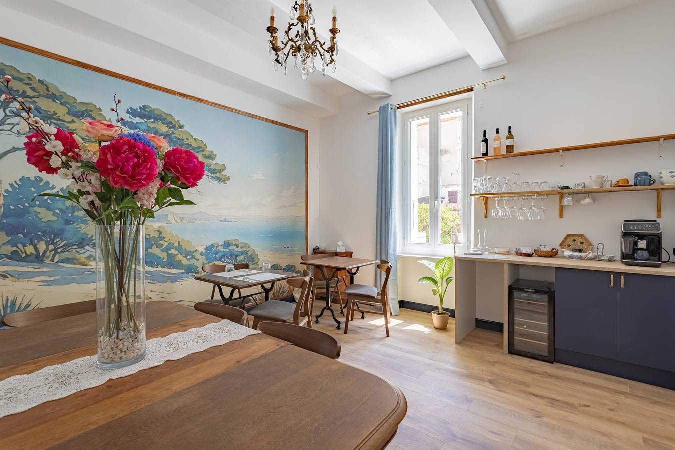 Chambre « Garrigue » avec terrasse partagée, Wi-Fi et climatisation in Treilles, Côte méditerranéenne (France)