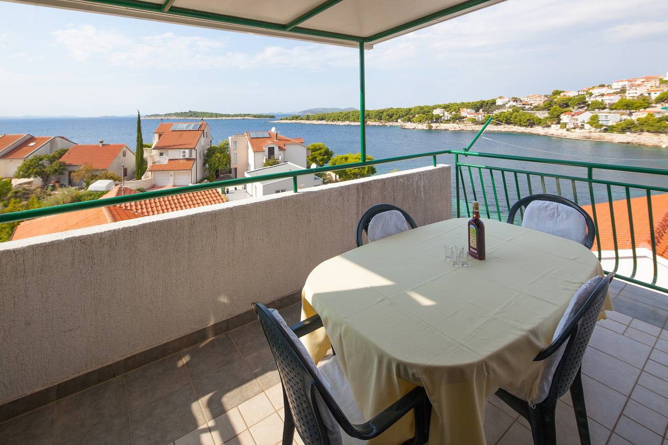 Ganze Wohnung, 1-Zimmer-Ferienwohnung am Strand Bilo, Primosten A-4191-d in Primosten, Šibenik-Knin