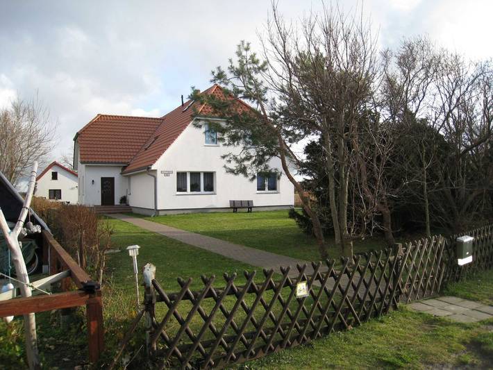 Ferienwohnung für 2 Personen, mit Terrasse und Garten in Vitte
