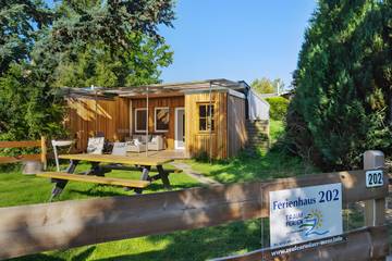 Ferienhaus für 4 Personen, mit Sauna und Garten sowie Seeblick, mit Haustier in Zeulenroda-Triebes