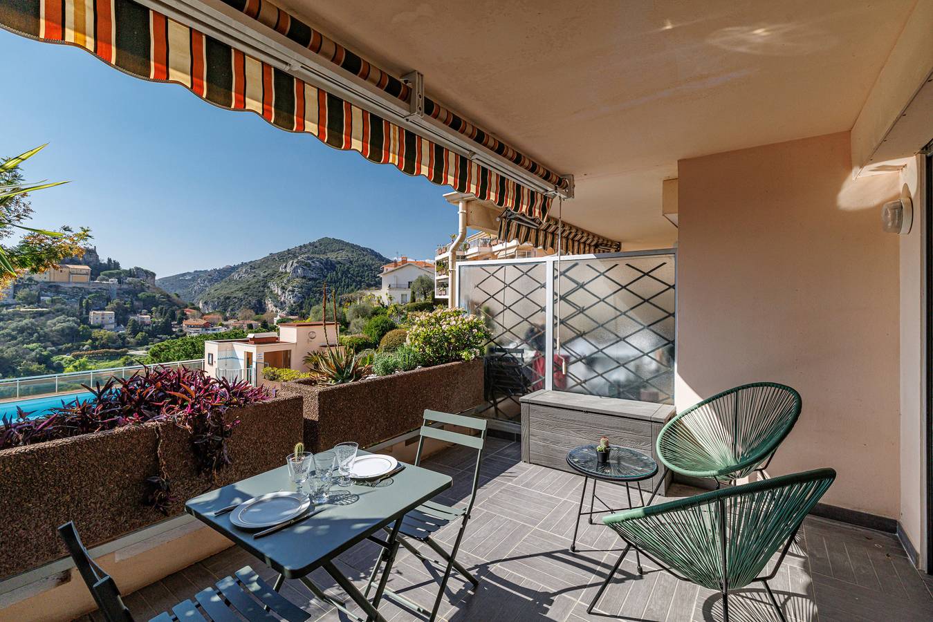 Studio entier, Les Balcons d'Eze in Èze, Côte méditerranéenne (France)